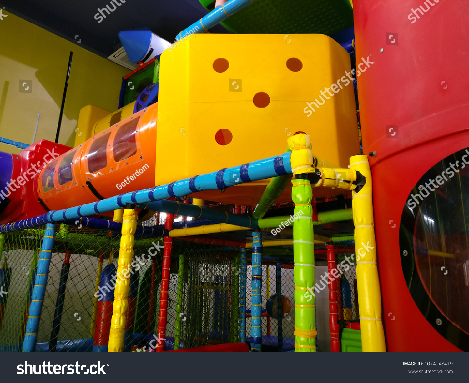 indoor tunnel playground