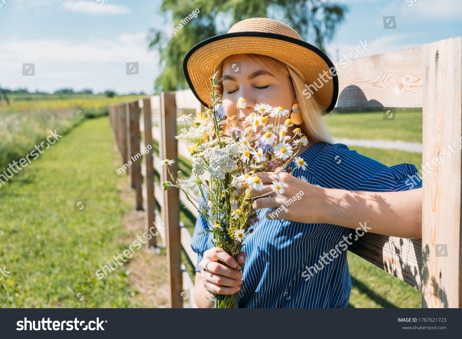 Cottagecore Farmcore Countrycore Aesthetics Fresh Air Stock Photo (Edit ...