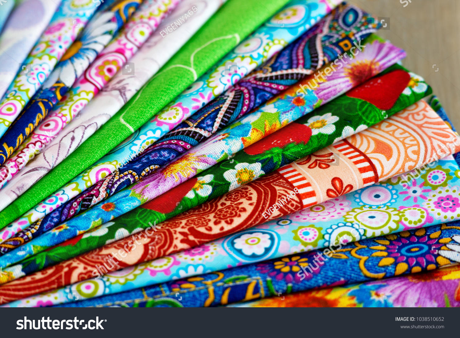 What is better than bed linen: cotton, satin, poplin or coarse calico What is better than bed linen: cotton, satin, poplin or coarse calico