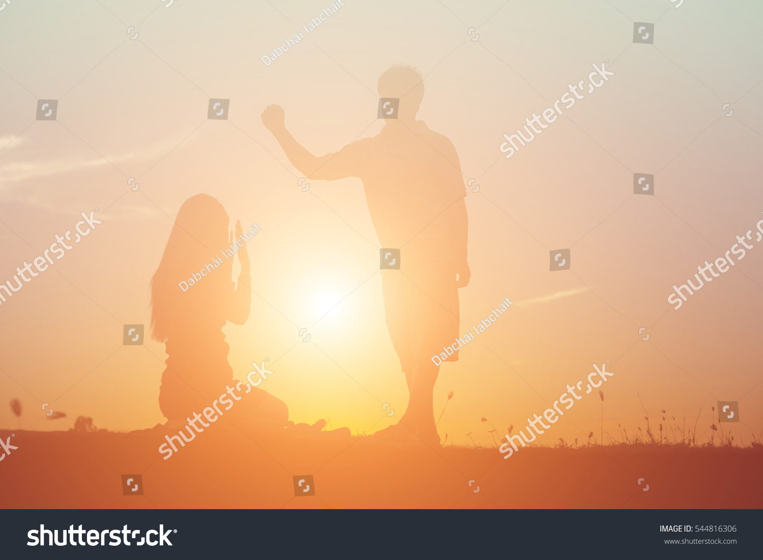 couple-silhouette-breaking-relation-foto-stock-544816306-shutterstock