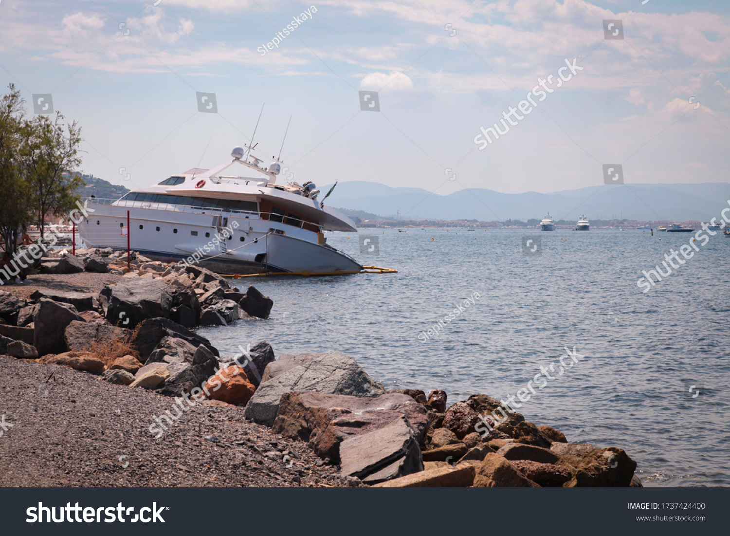 broken down yacht