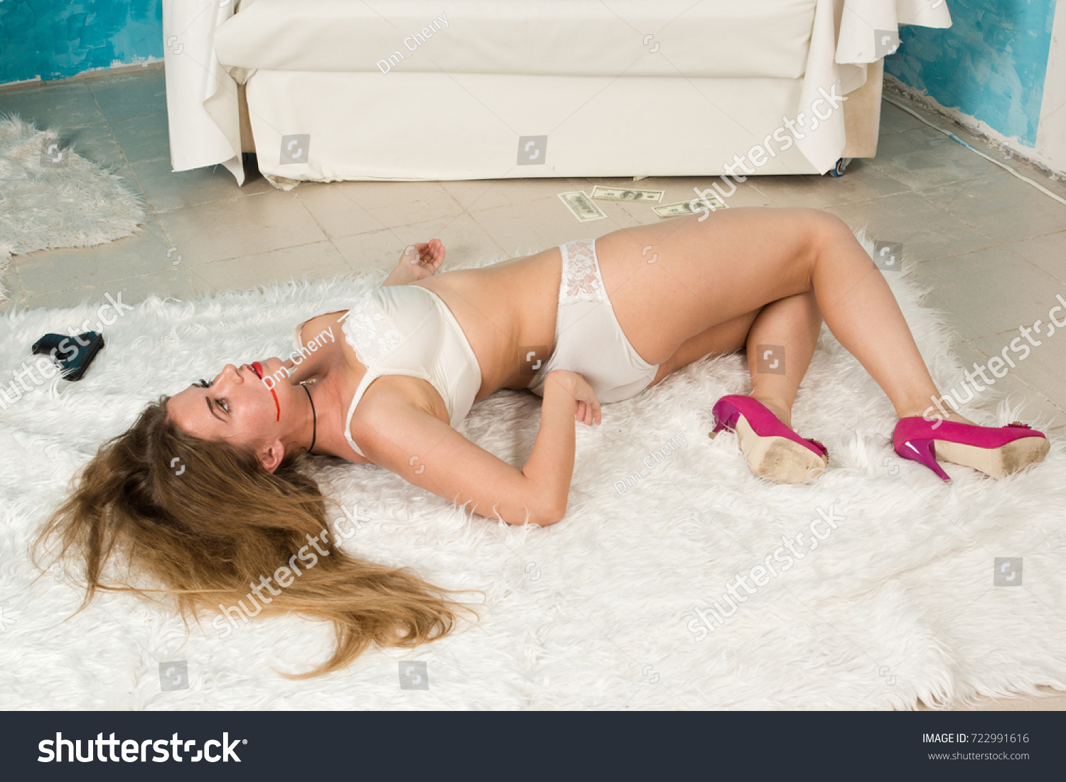 Crime Scene Simulation Lifeless Woman Lying Foto Stock Shutterstock