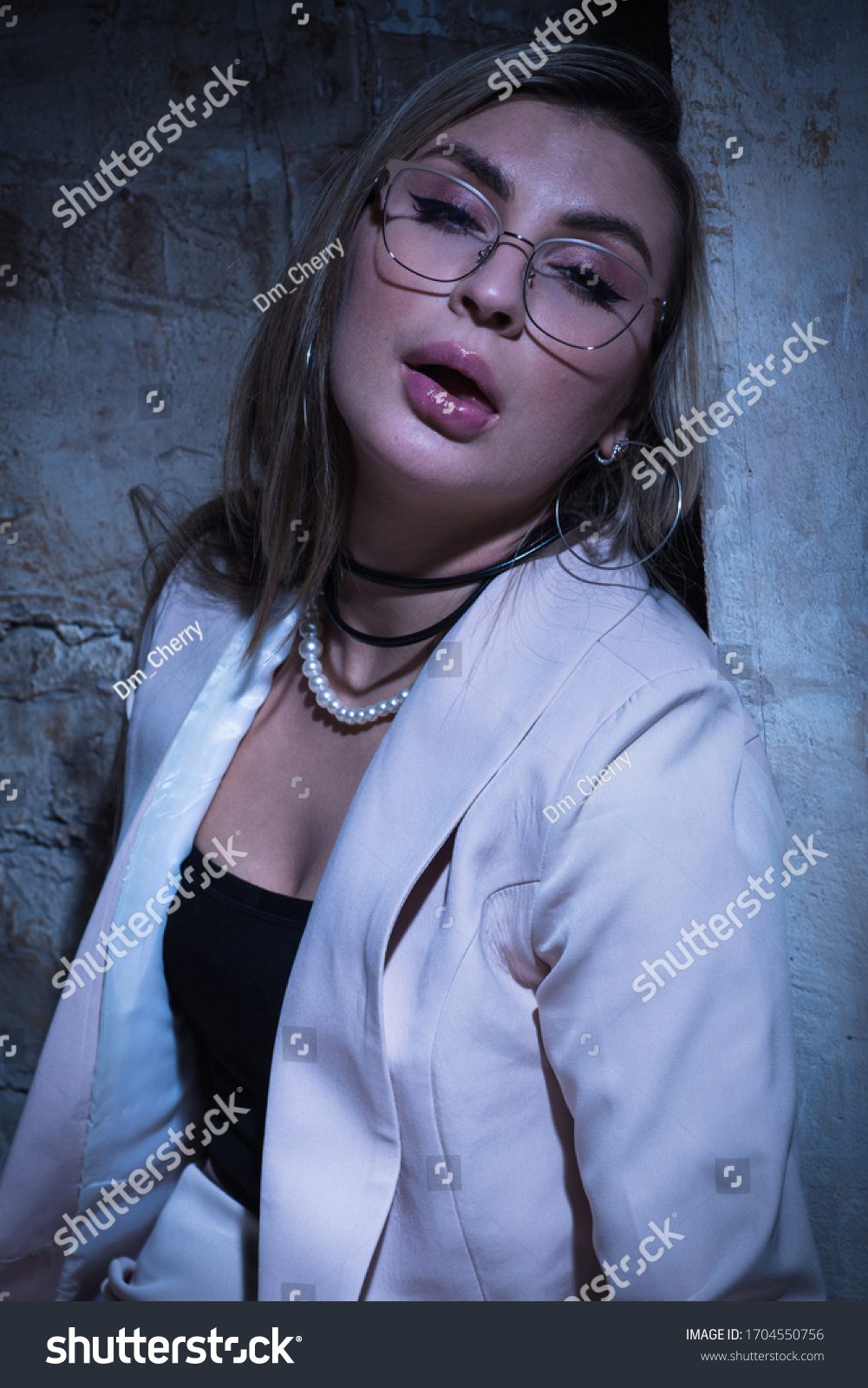 Crime Scene Strangled Pretty Business Woman ภาพสต็อก 1704550756 Shutterstock 6466