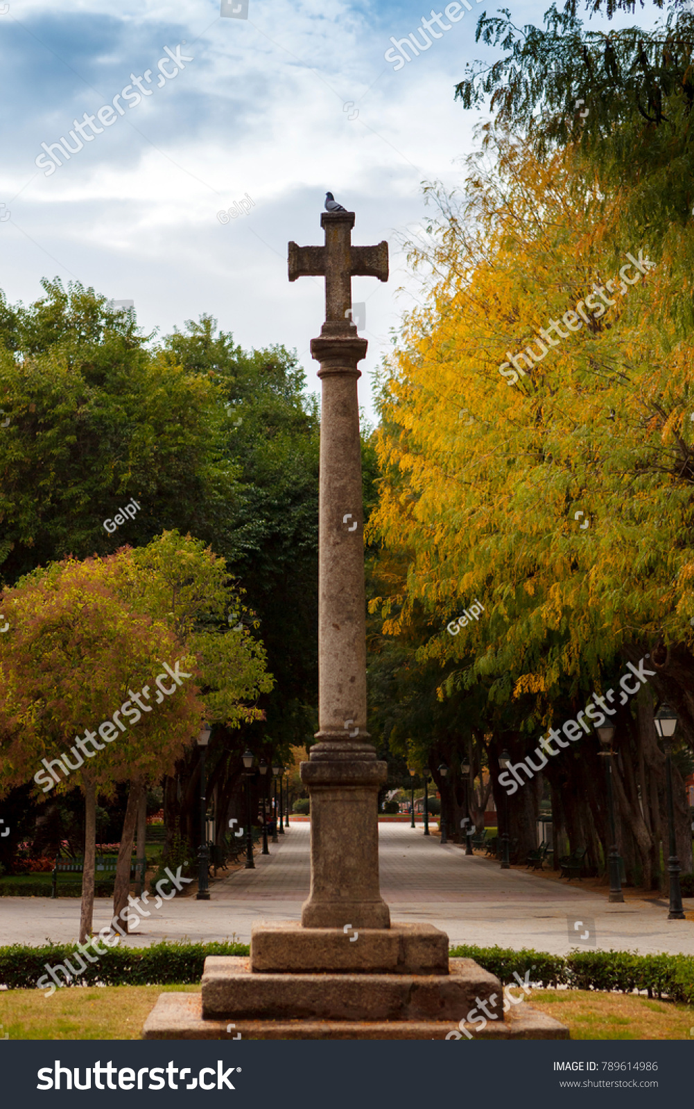 Commemoration of the dead. Do I have to remember the deceased day in the day Can you remember sooner or later When and why Commemoration of the dead. Do I have to remember the deceased day in the day Can you remember sooner or later When and why