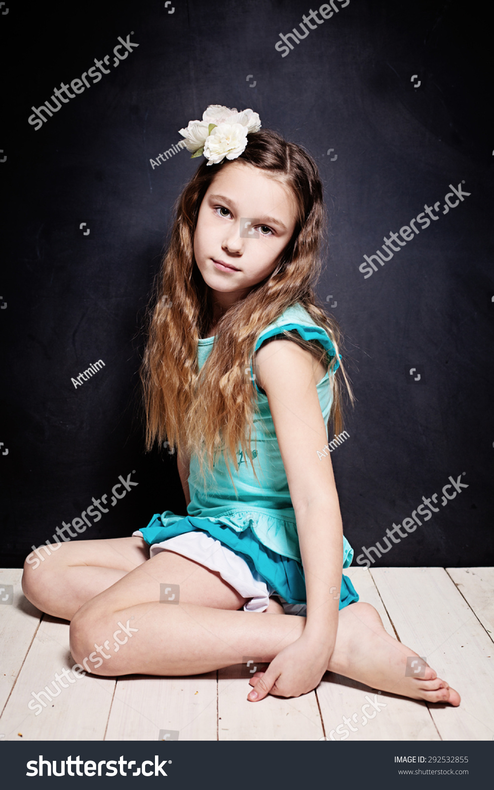 Young Girl Teen Tween Model