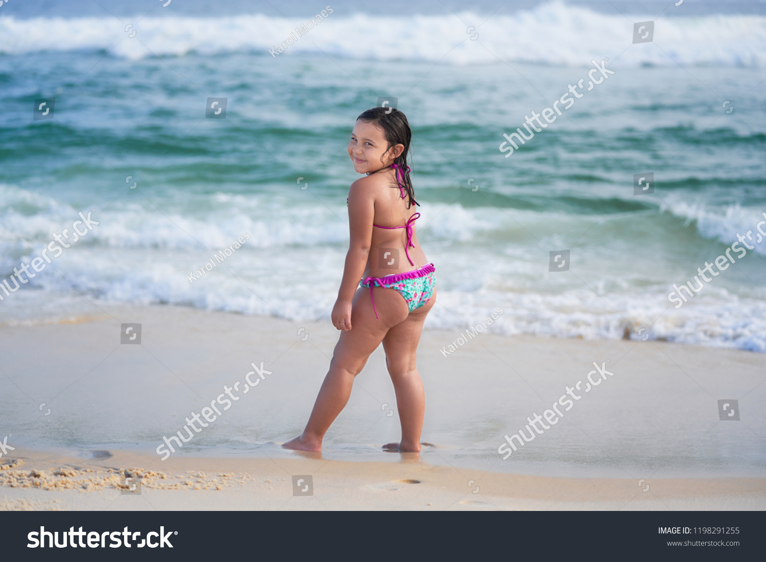 Chubby Girls At Beach