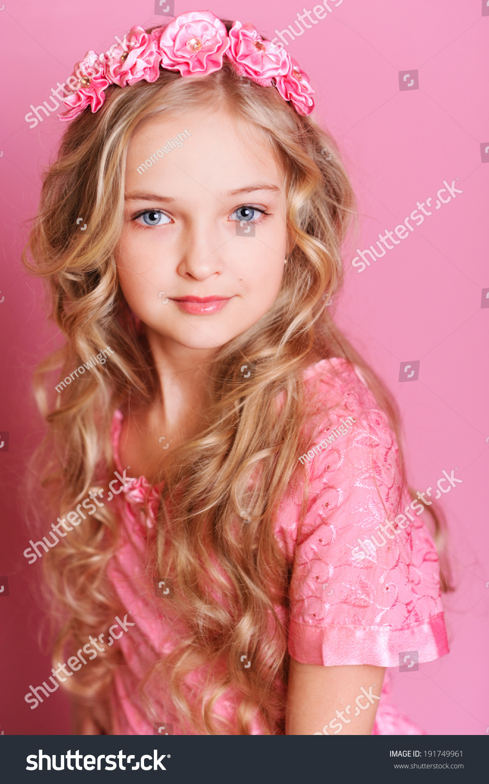 Cute Kid Girl 10 Years Old Stock Photo 191749961 - Shutterstock