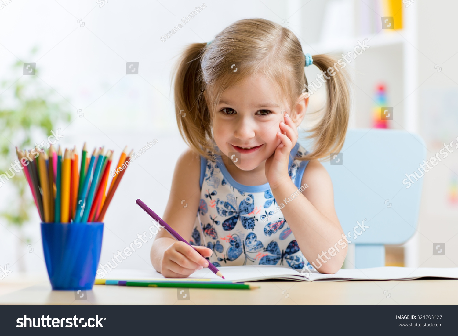 Cute Little Girl Child Kid Drawing Stock Photo 324703427 