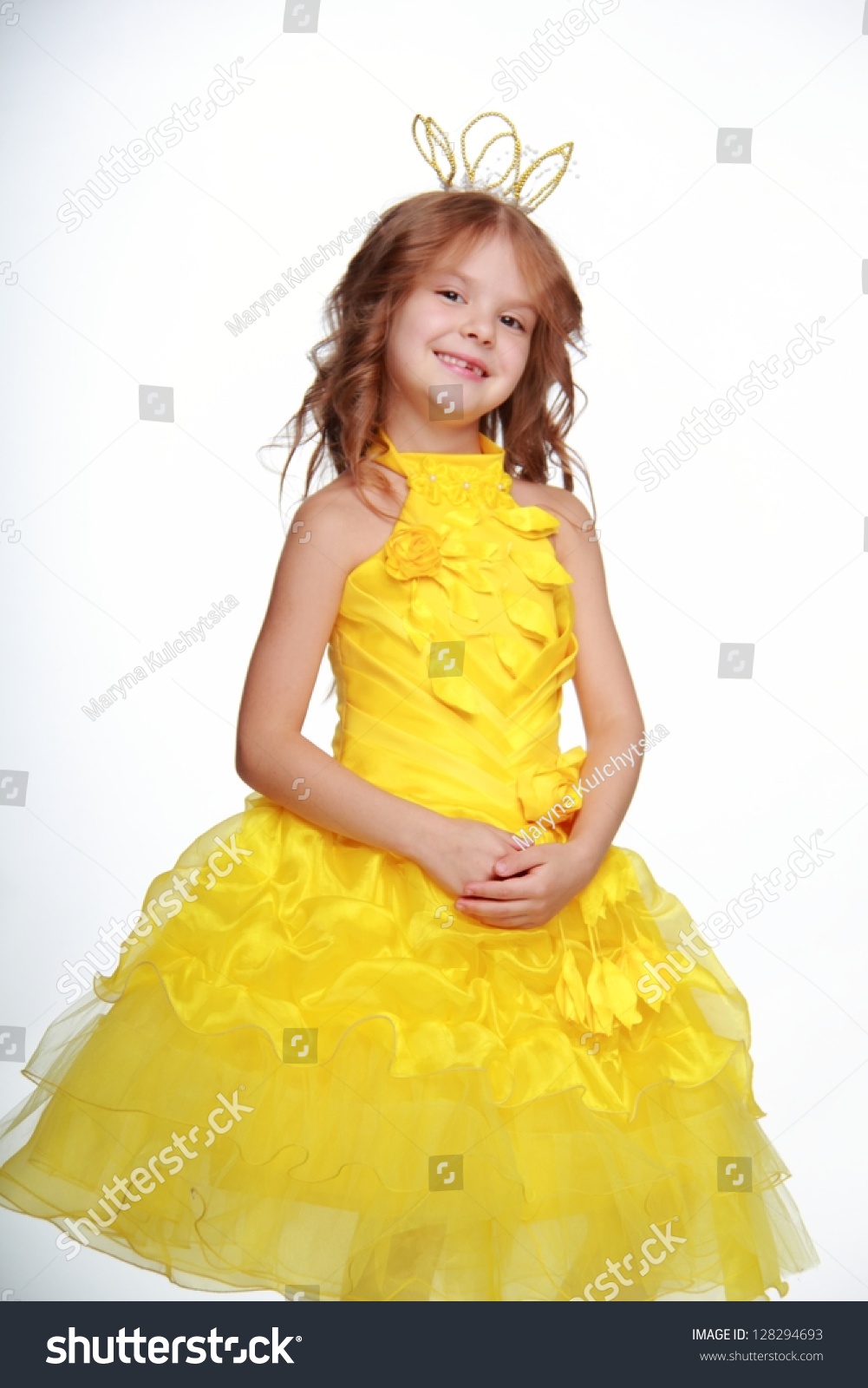 yellow dress little girl