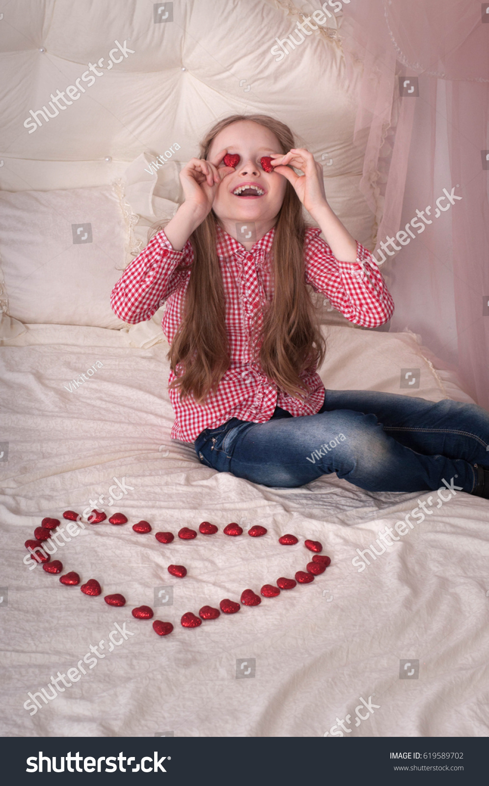 Cute Little Girl Sit On Bed Stock Photo 619589696 | Shutterstock