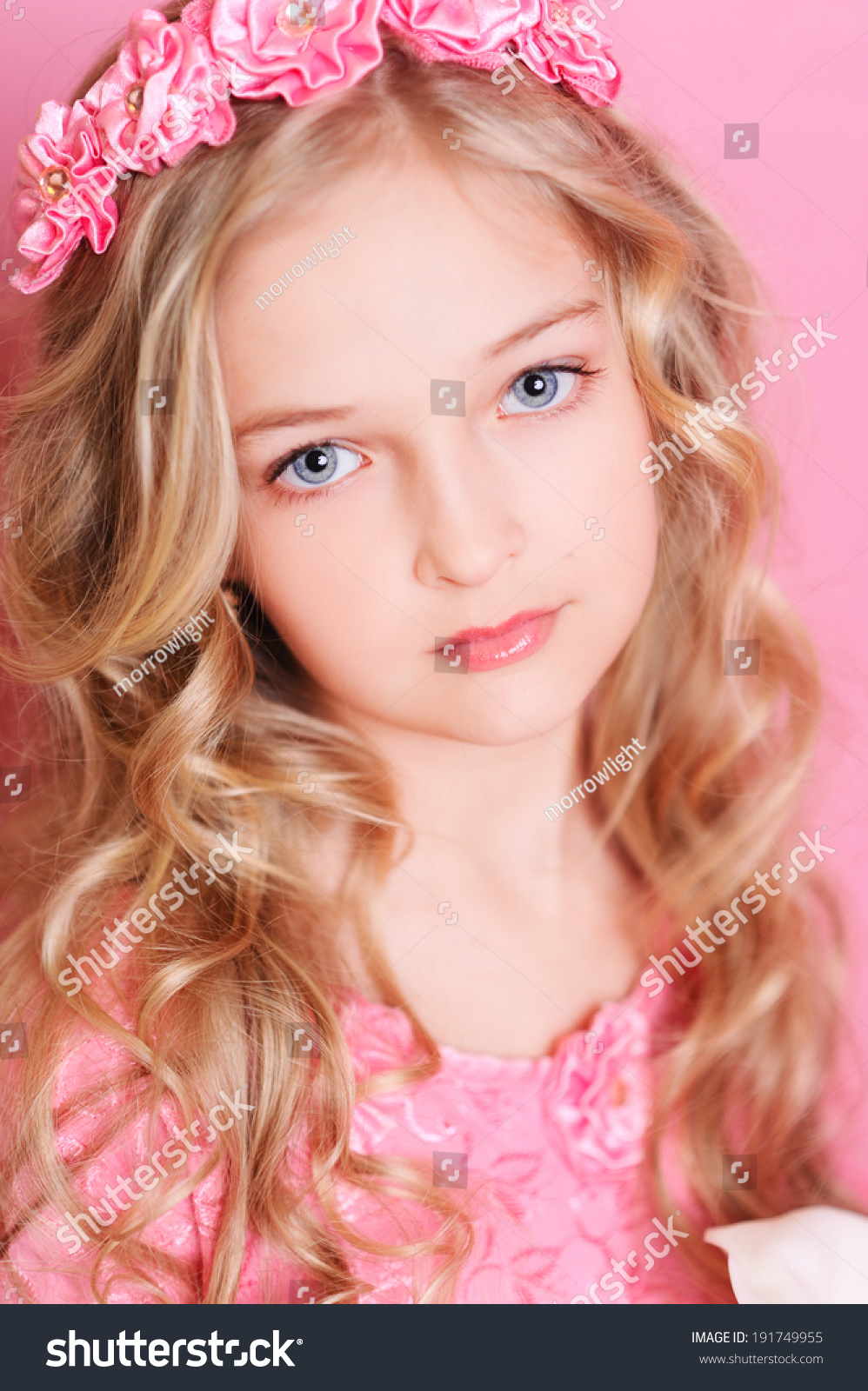 Cute Little Girl 1012 Year Old Stock Photo 191749955 - Shutterstock