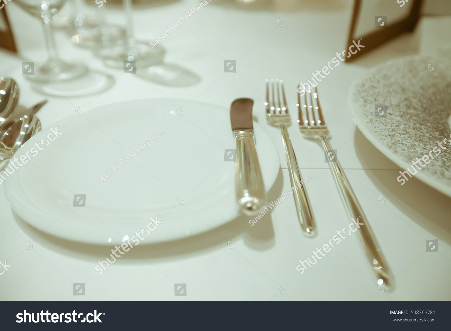 plate setup dinner