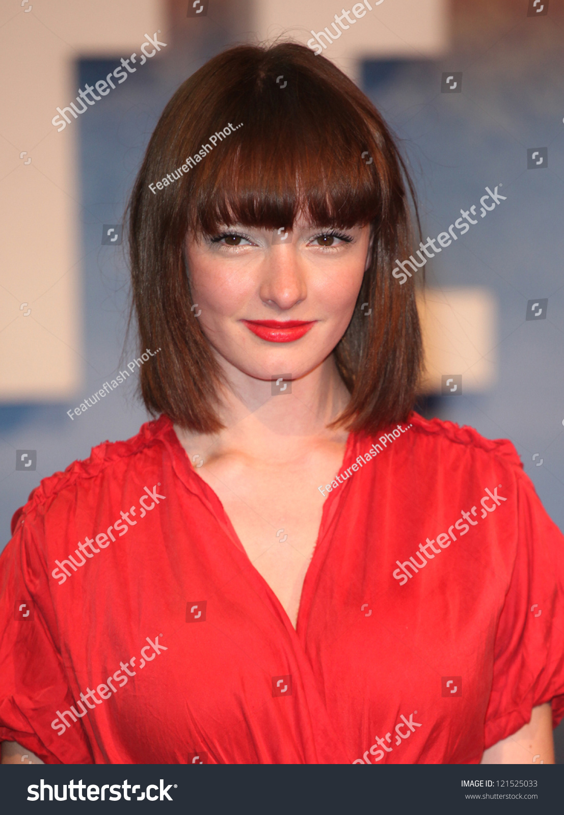 Dakota Blue Richards Arriving Life Pi写真素材121525033 Shutterstock