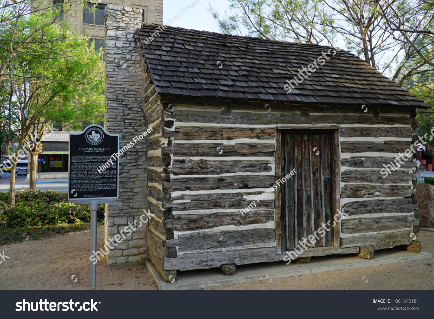 Dallas Tx Usa 442018 Log Cabin Stock Photo Edit Now 1061542181