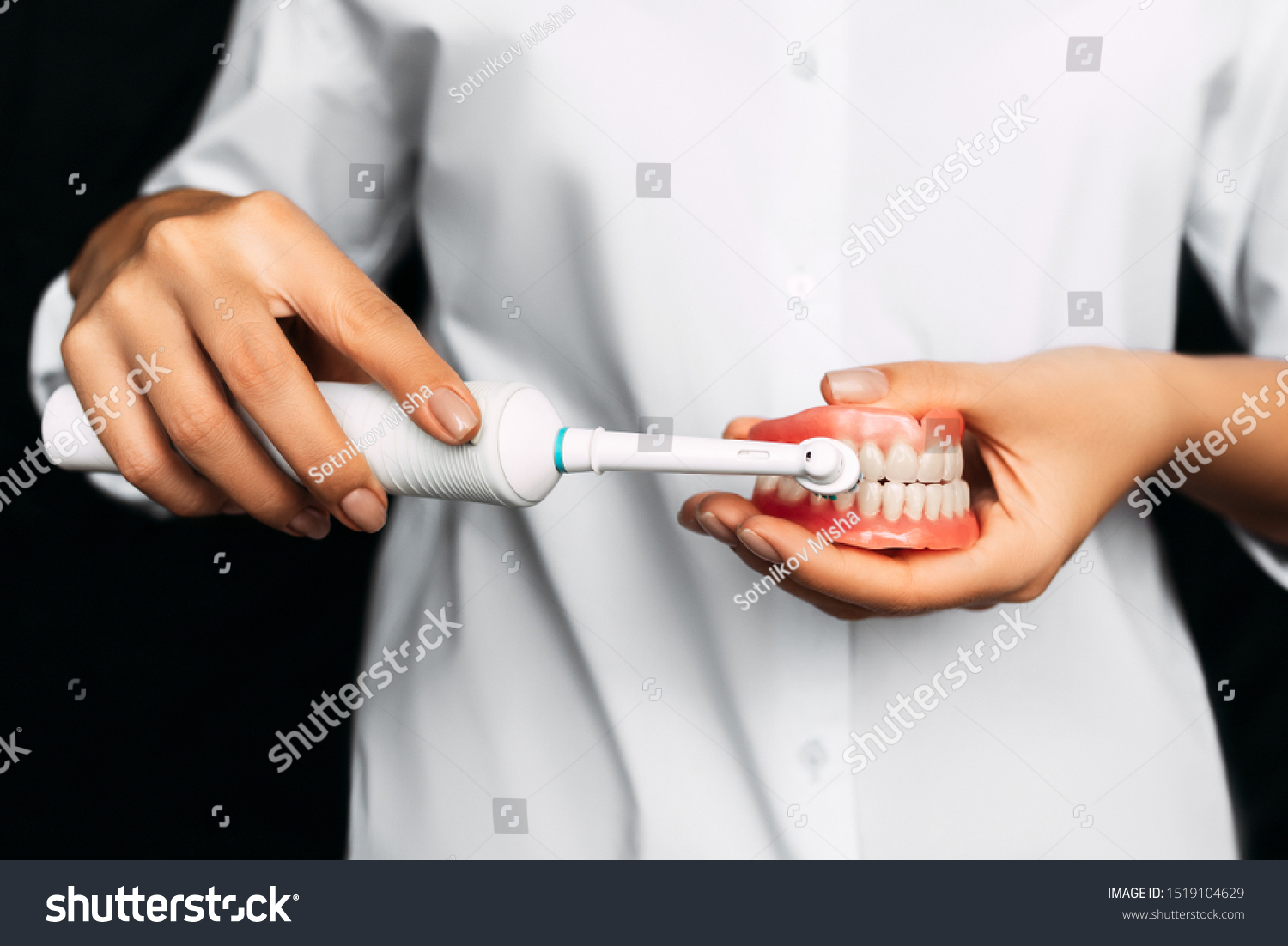 Dentist Shows How Brush Your Teeth Stock Photo 1519104629 | Shutterstock