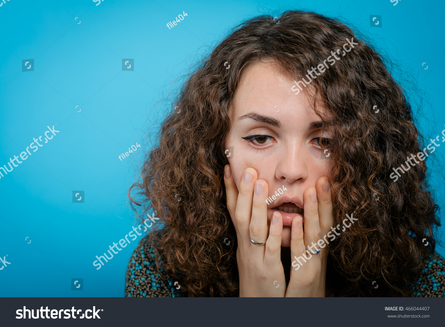 Despair Woman Stock Photo 466044407 | Shutterstock