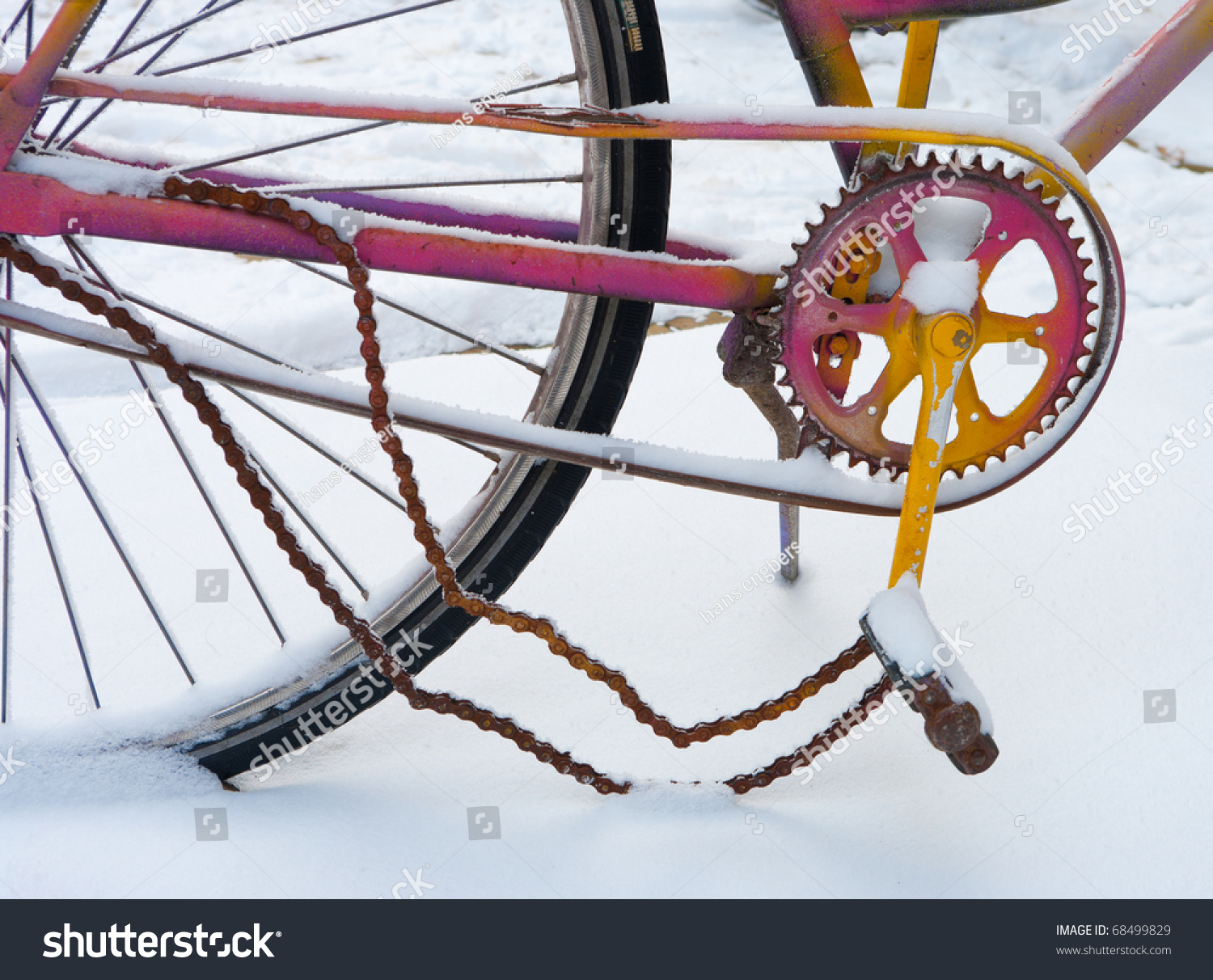broken bicycle chain