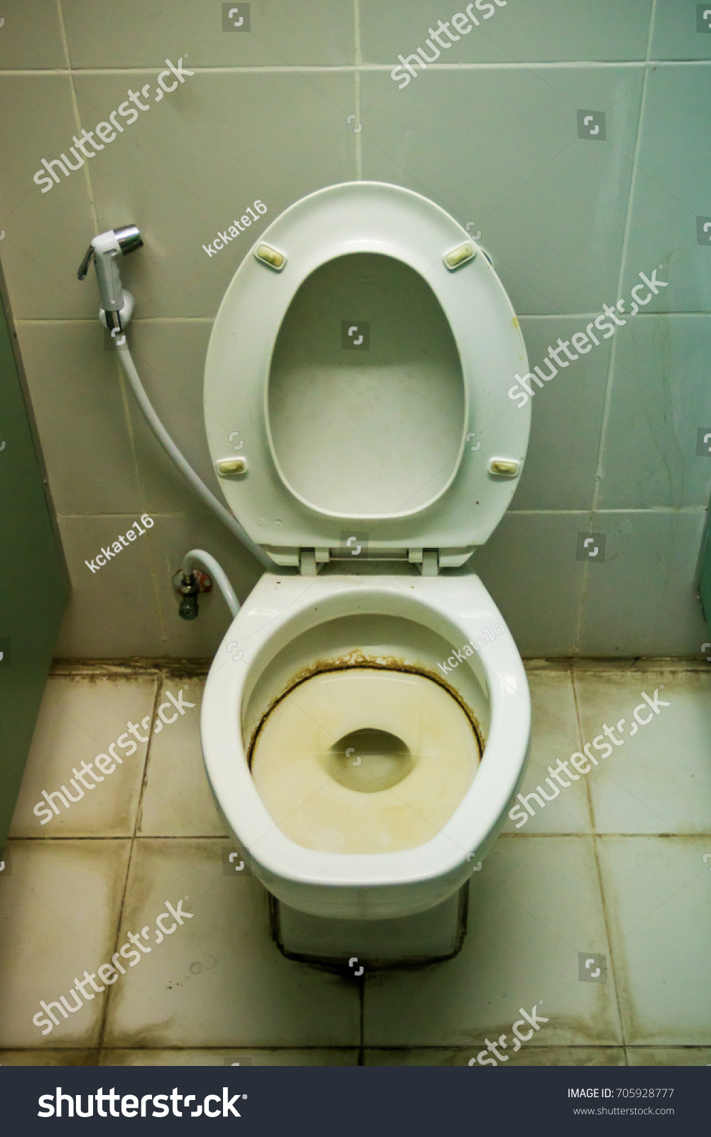 Dirty Toilet Housedirty Old Toilet Bowl Stock Photo 705928777 ...