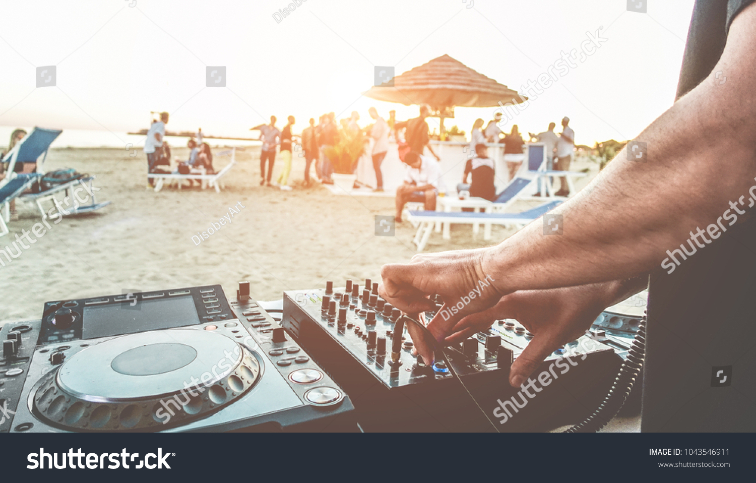 9,207 Beach party crowd festival Images, Stock Photos & Vectors ...