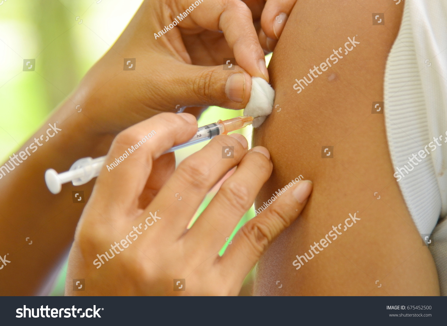 Doctor Gave Intramuscular Injection Tetanus Vaccine Stock Photo Edit Now 675452500