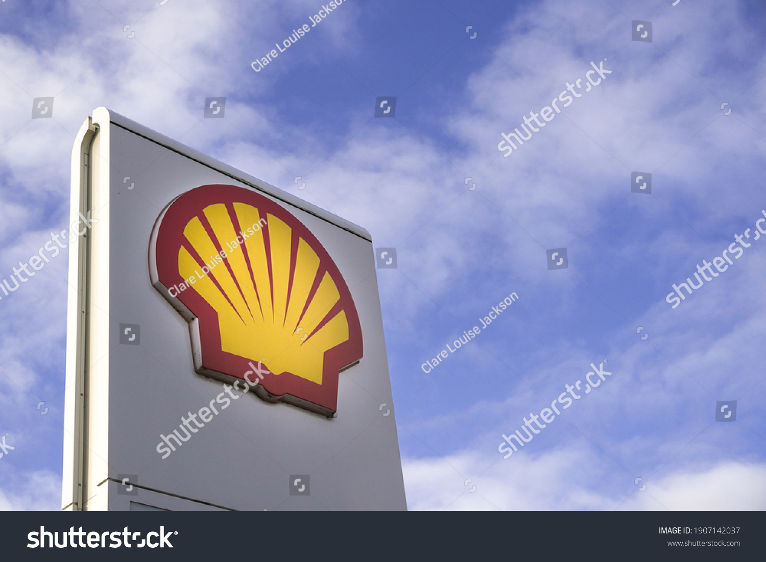 Doncaster Uk January 29 2021 Shell Stock Photo 1907142037 | Shutterstock