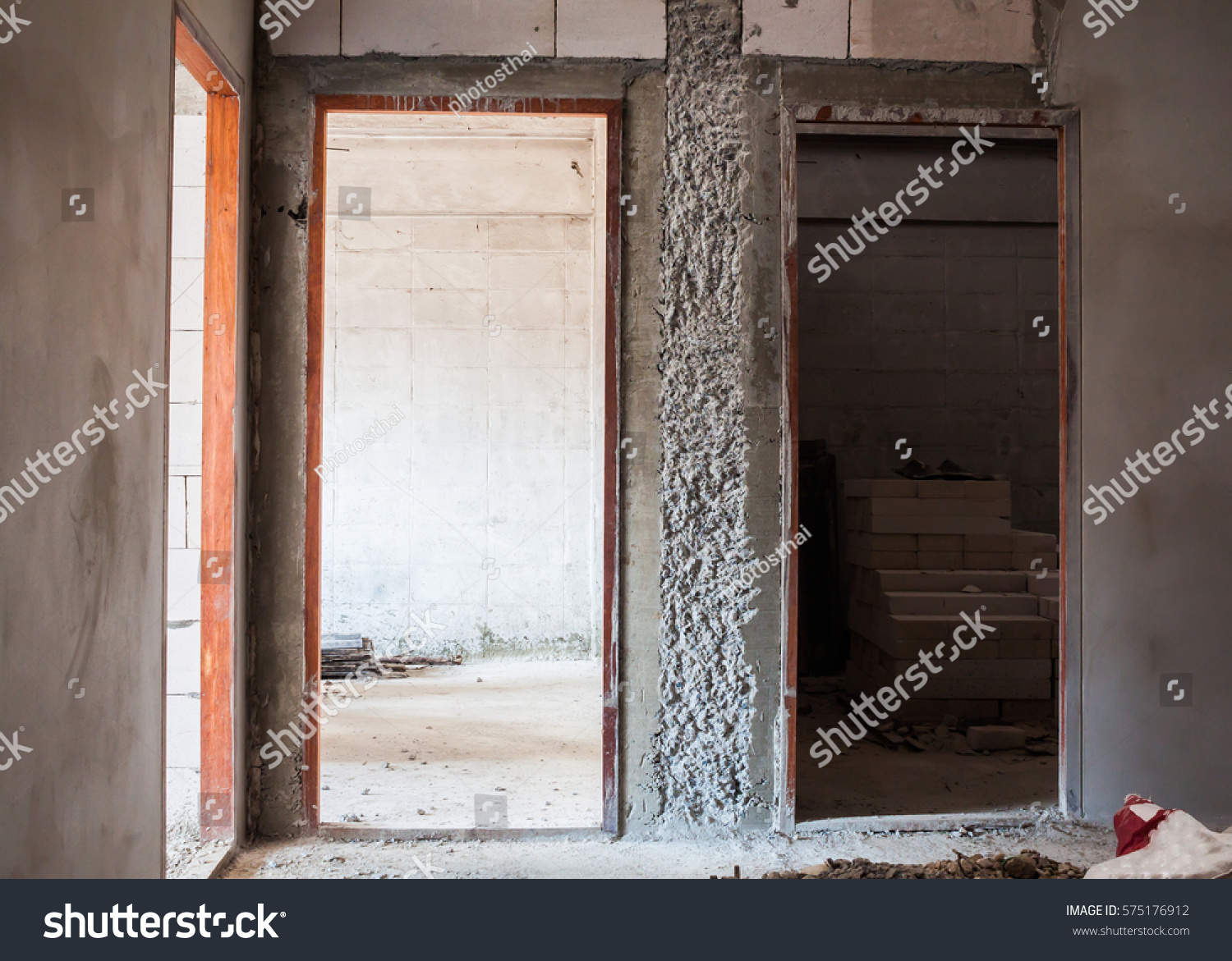 Door Jamb Installation Concrete Wall Stock Photo Edit Now 575176912