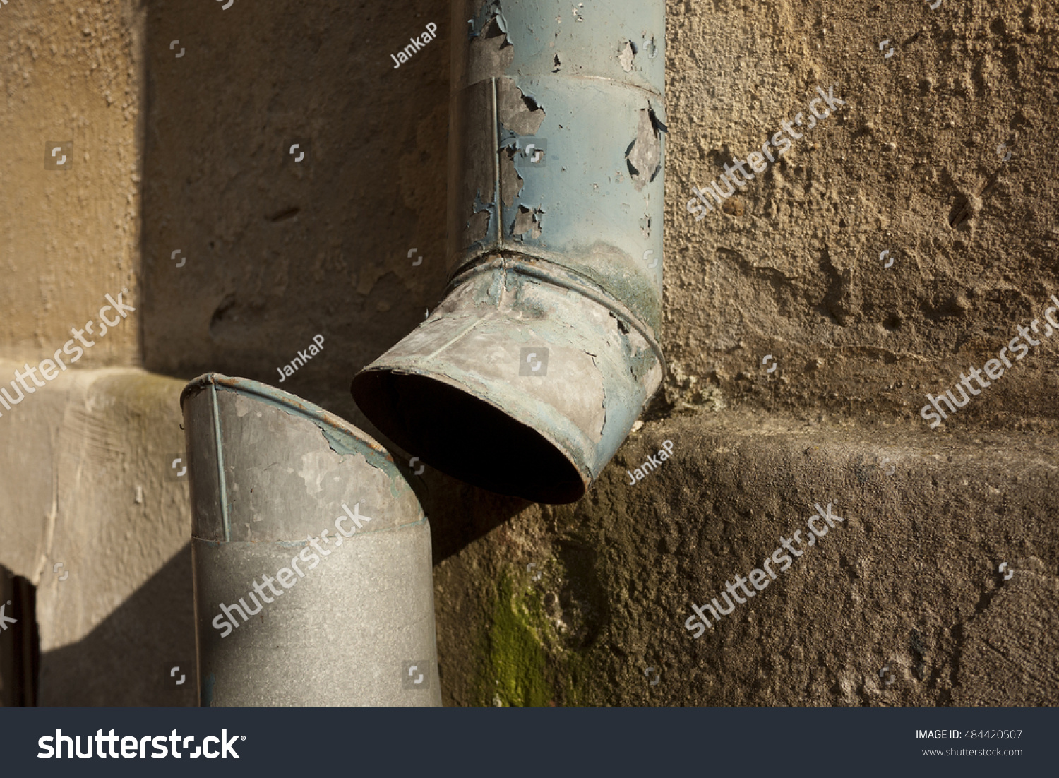 Drainpipeold Broken Drainpipehouseobjectwalloutsidemetalaged Stock   Stock Photo Drainpipe Old Broken Drainpipe House Object Wall Outside Metal Aged 484420507 