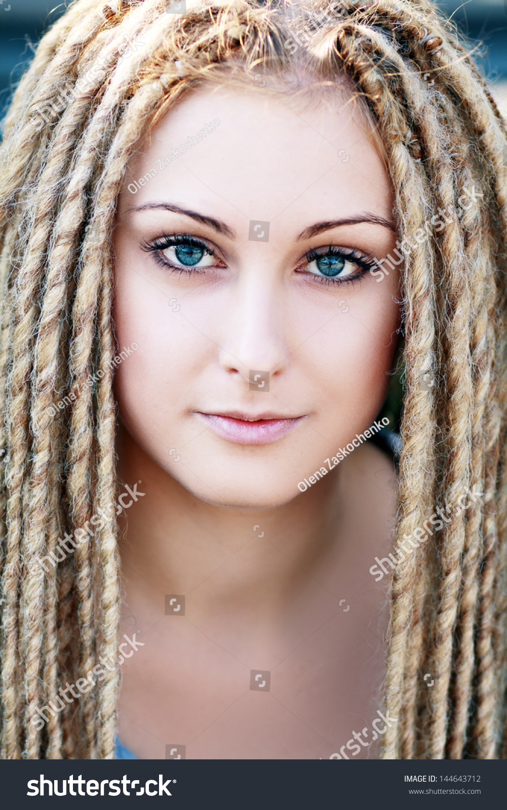 Dreadlocks Fashion Hairstyle Dreads Beauty Woman Stockfoto