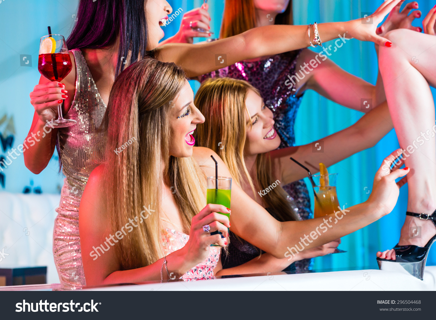 Bdsm library spanked and humiliated Drunkgirls in a strip club