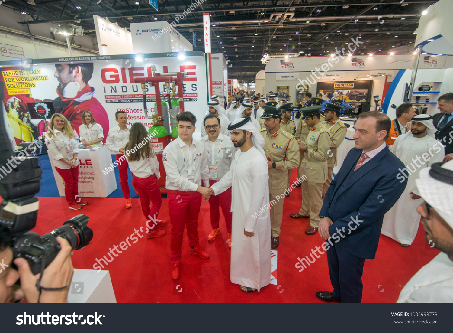 Dubai January 21 Intersec 2018 Exhibition Stock Photo Edit Now 1005998773