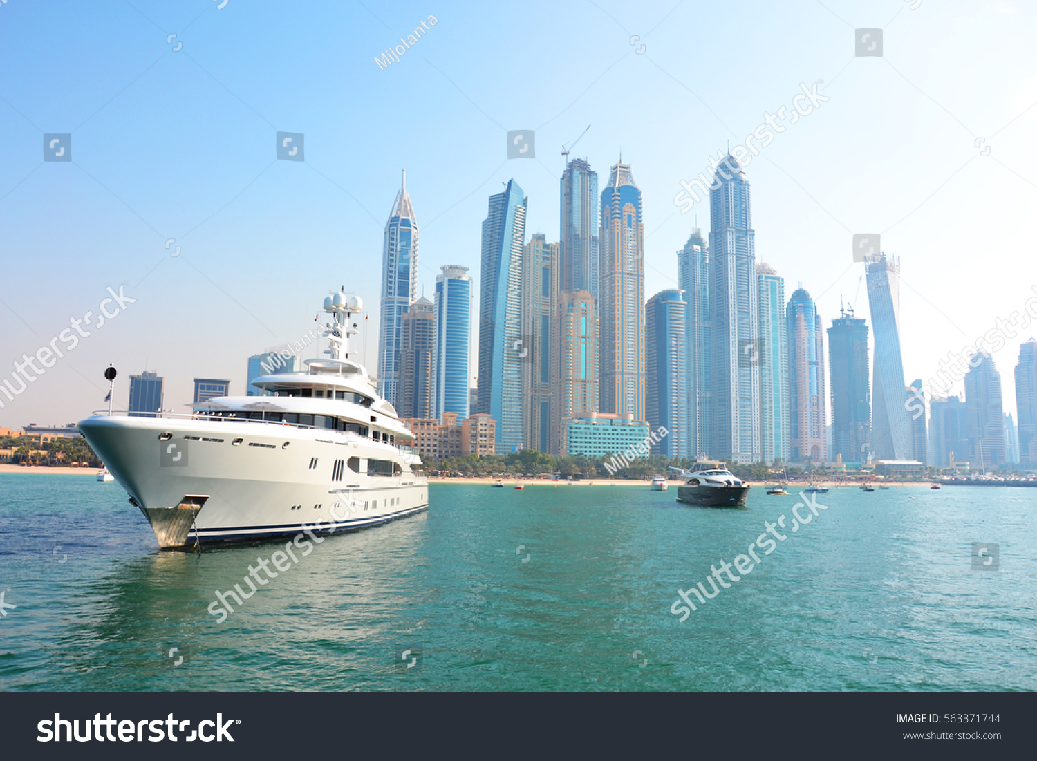 yacht building dubai