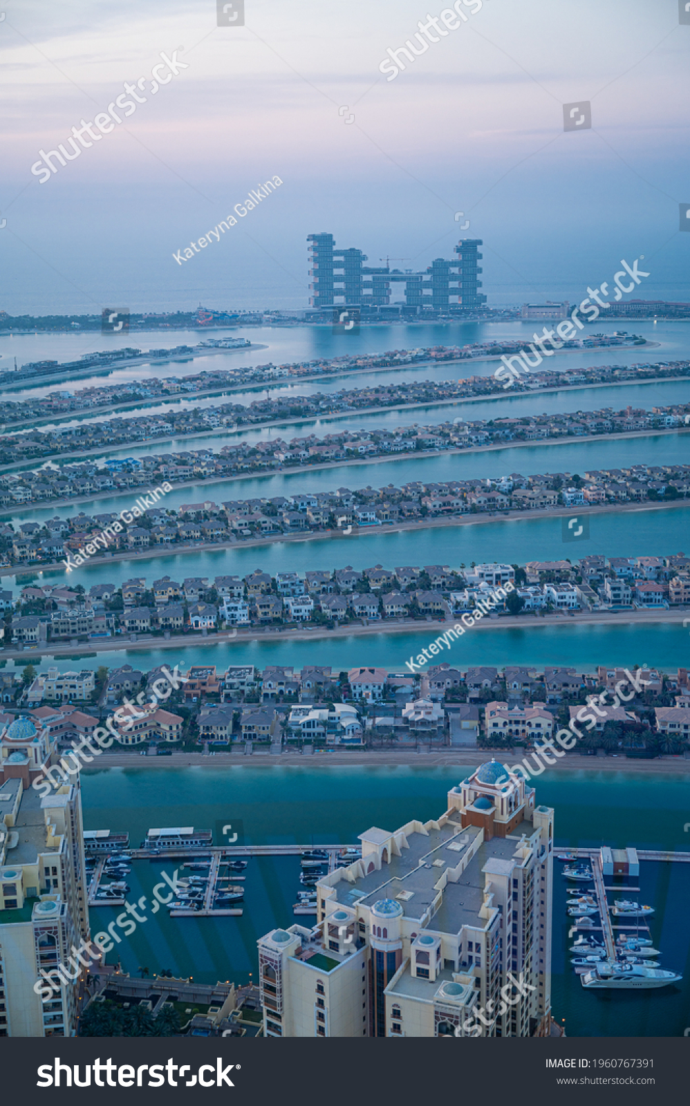 3,745 Jumeirah road Images, Stock Photos & Vectors | Shutterstock