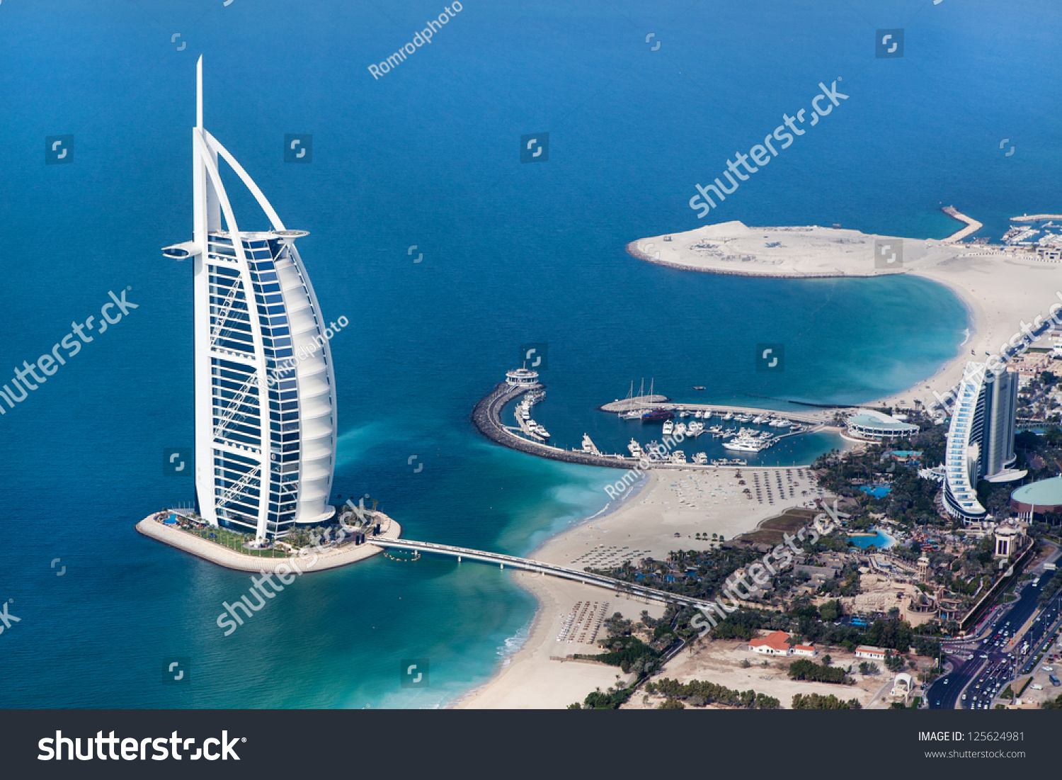 Dubai Uae January 20 Burj Al Stock Photo 125624981 - Shutterstock1500 x 1101