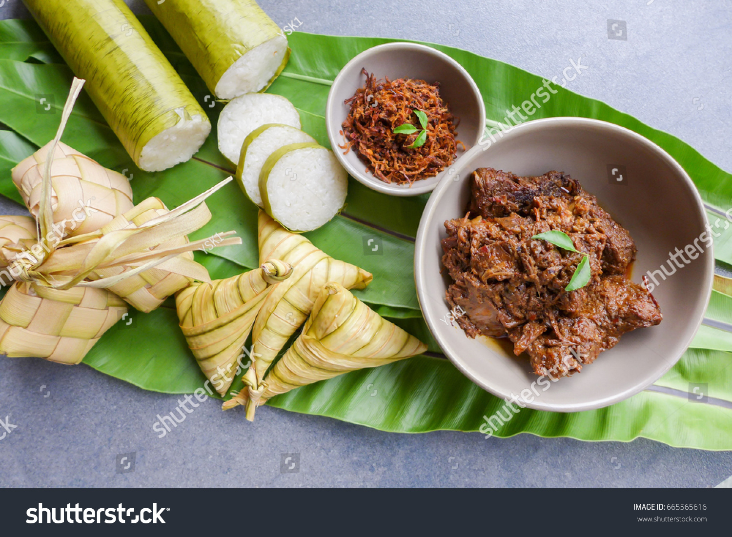 Ketupat Lemang Images Stock Photos Vectors Shutterstock