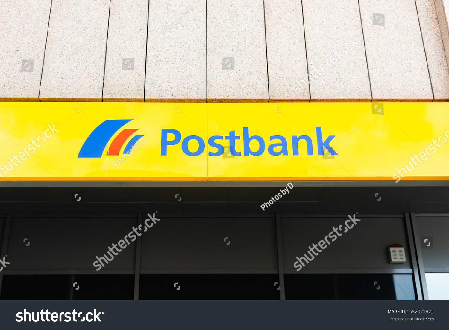 Dusseldorf Germany Augustus 112018 Postbank German Stock Photo Edit Now 1582071922