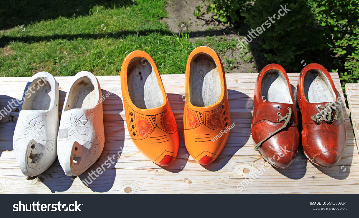 wooden shoes brand