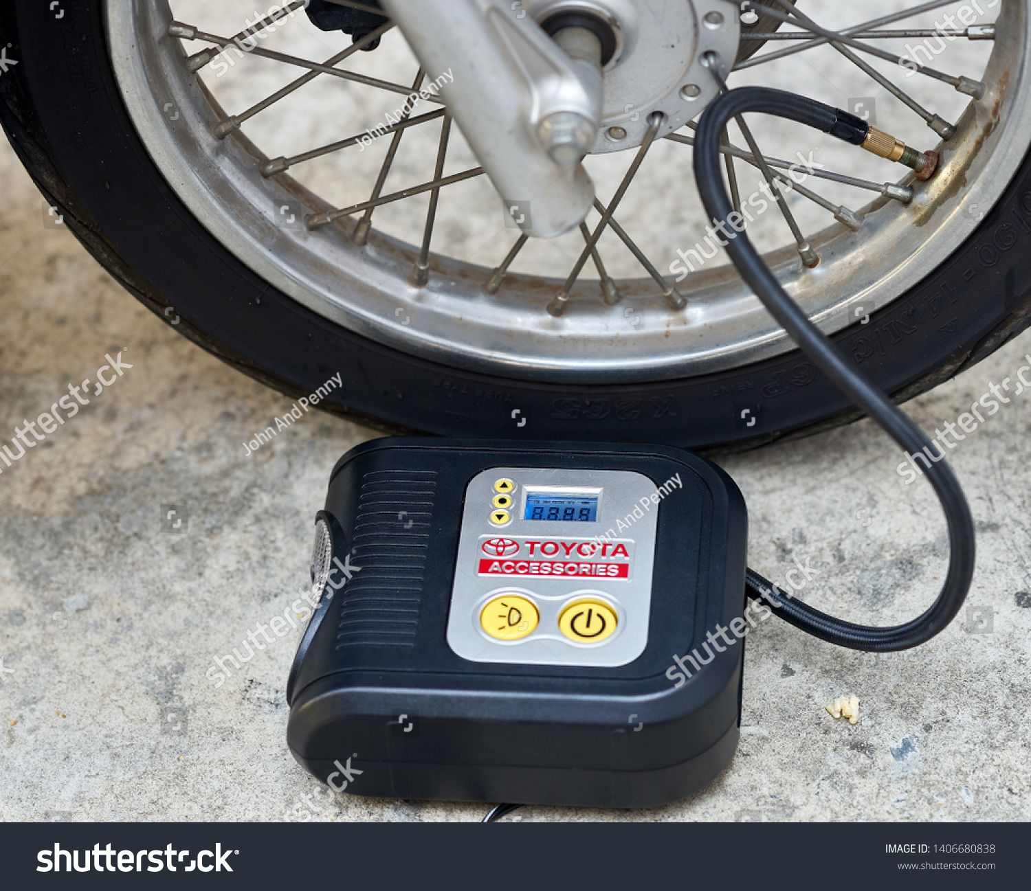 motorcycle tire pump