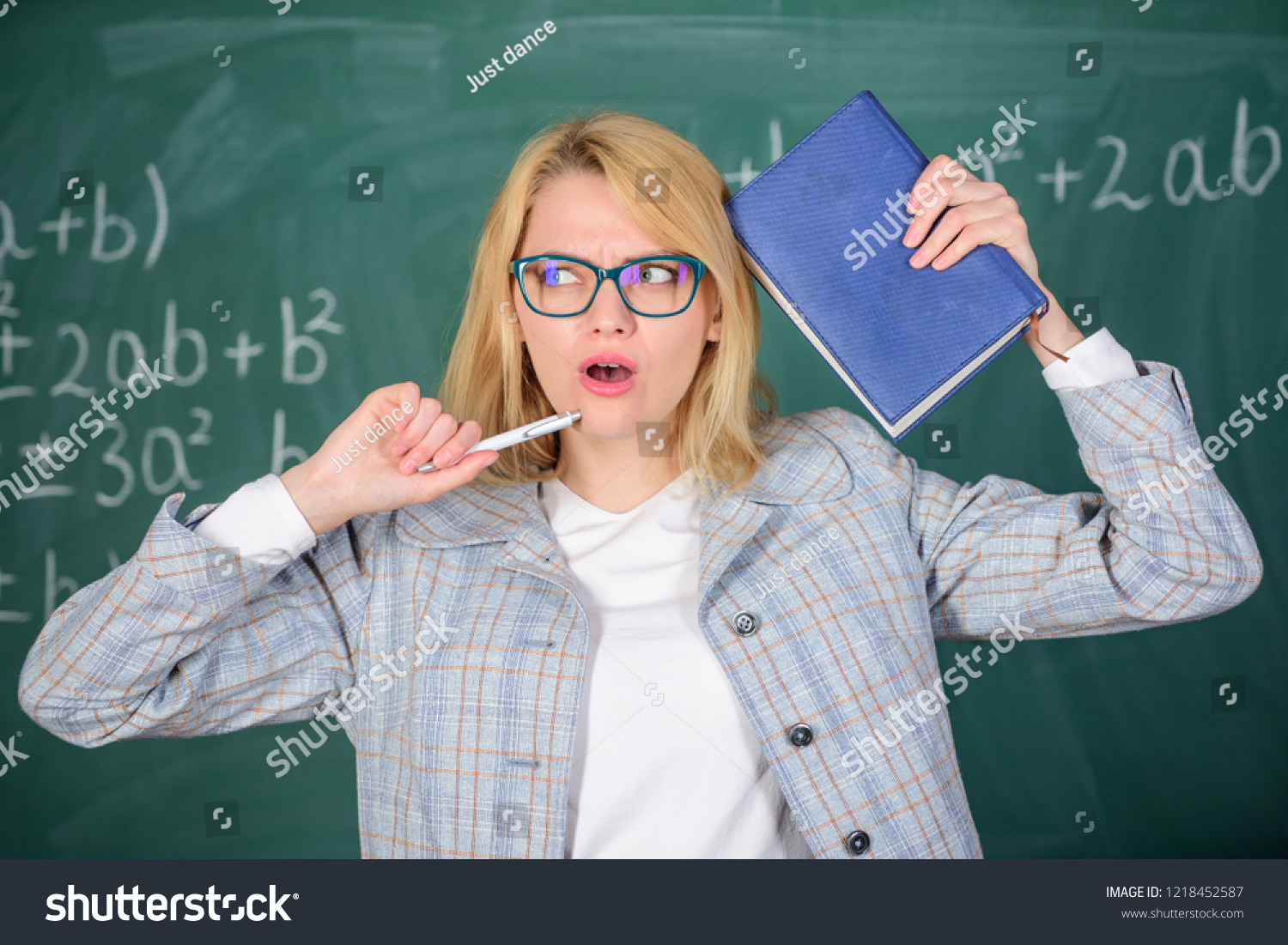 Wear to what for an interview teacher, Wear you Trendswould baggy faux leather pants Lace Black dress long sleeve pictures