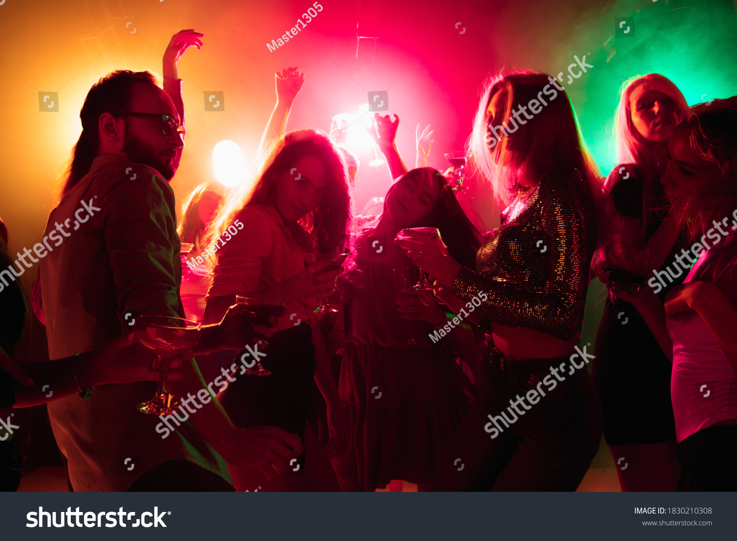 1,766 Crowded dancefloor Images, Stock Photos & Vectors | Shutterstock