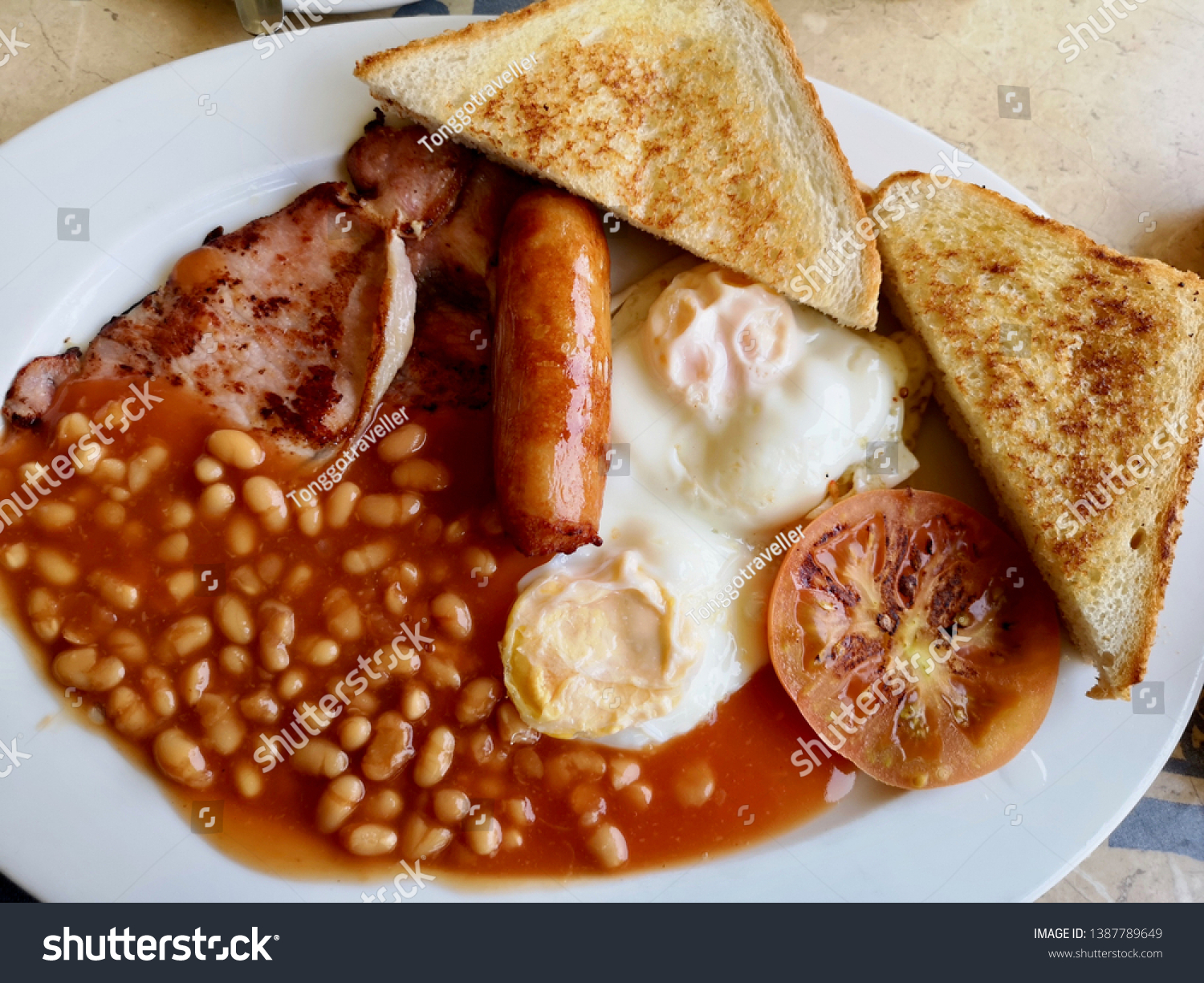 English Breakfast Beans Eggs Toast Stock Photo 1387789649 | Shutterstock
