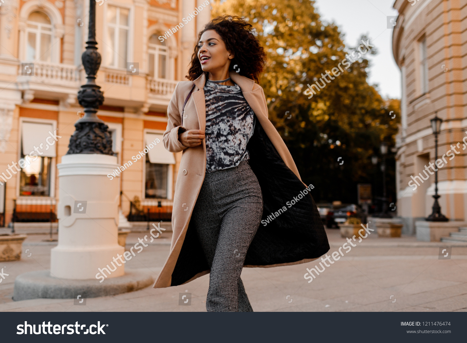 elegantly casual female outfits