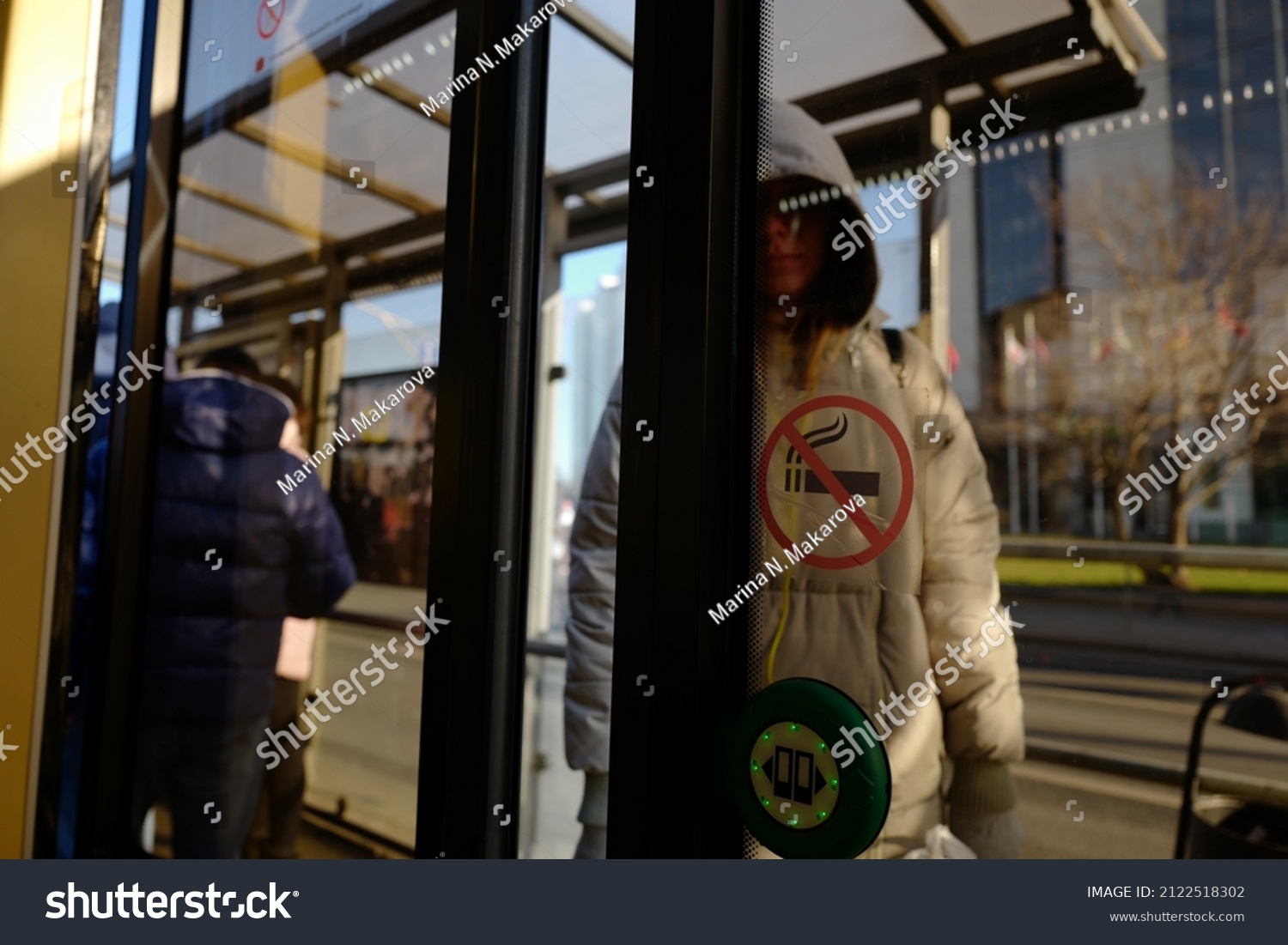 Entrance Doors Public Transport Stock Photo 2122518302 | Shutterstock