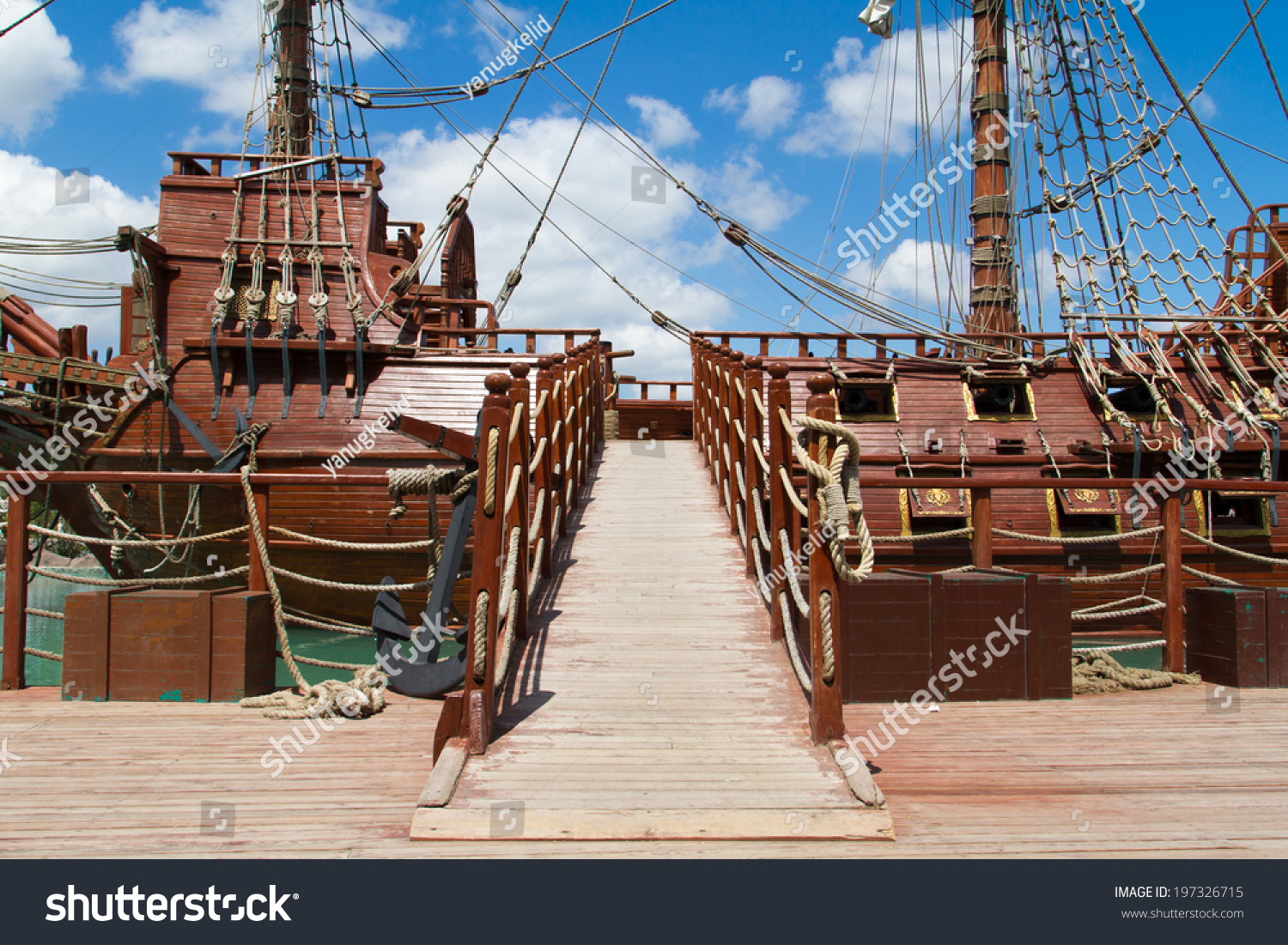 Entrance Pirate Ship Park On Cloudy Stock Photo 197326715 - Shutterstock