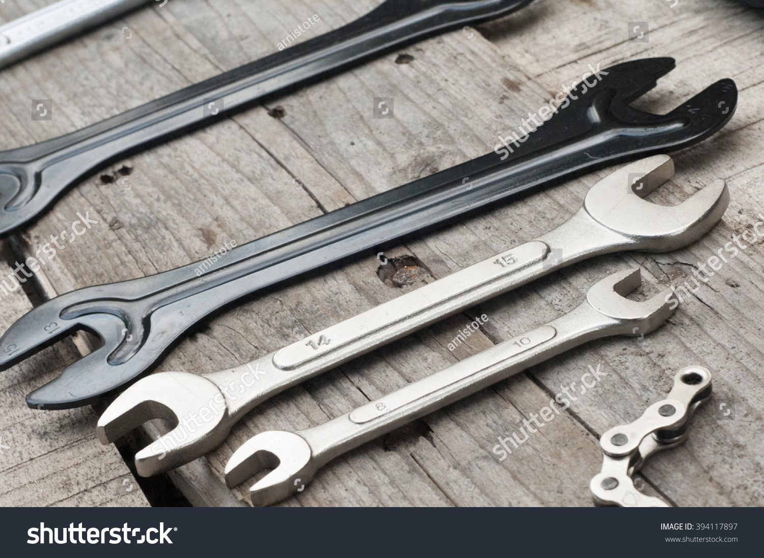 essential bike maintenance tools
