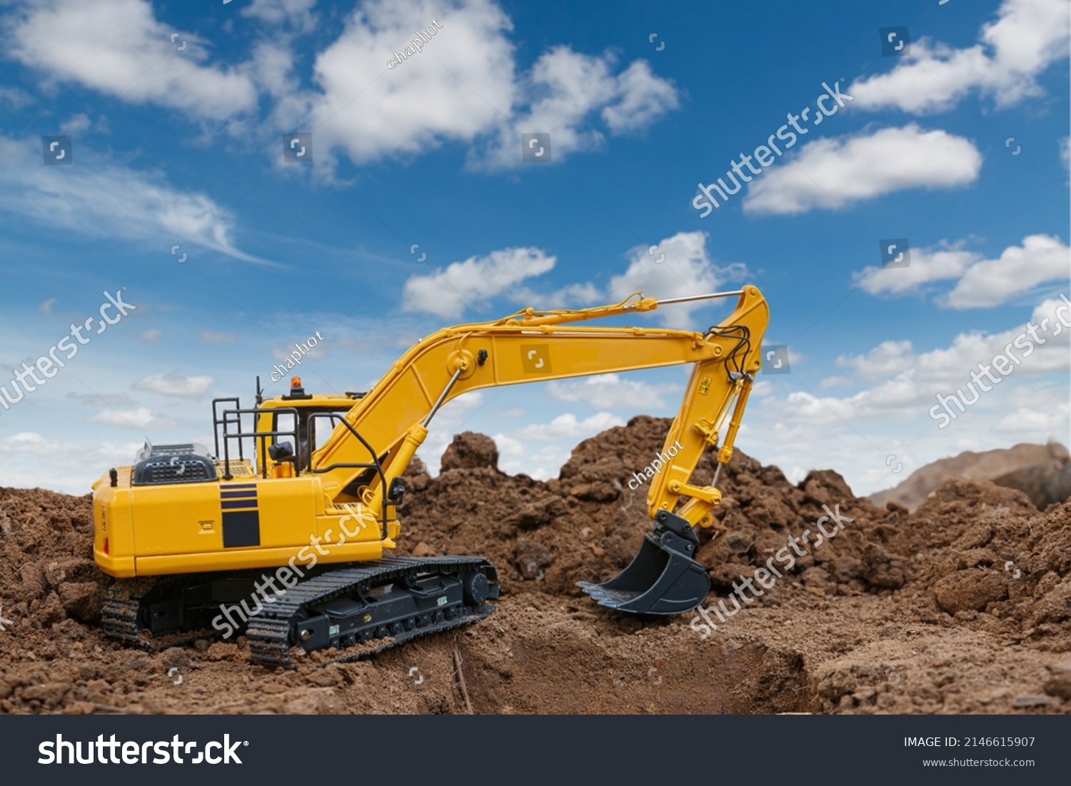 Excavator Digging Soil Construction Site On Stock Photo 2146615907 ...