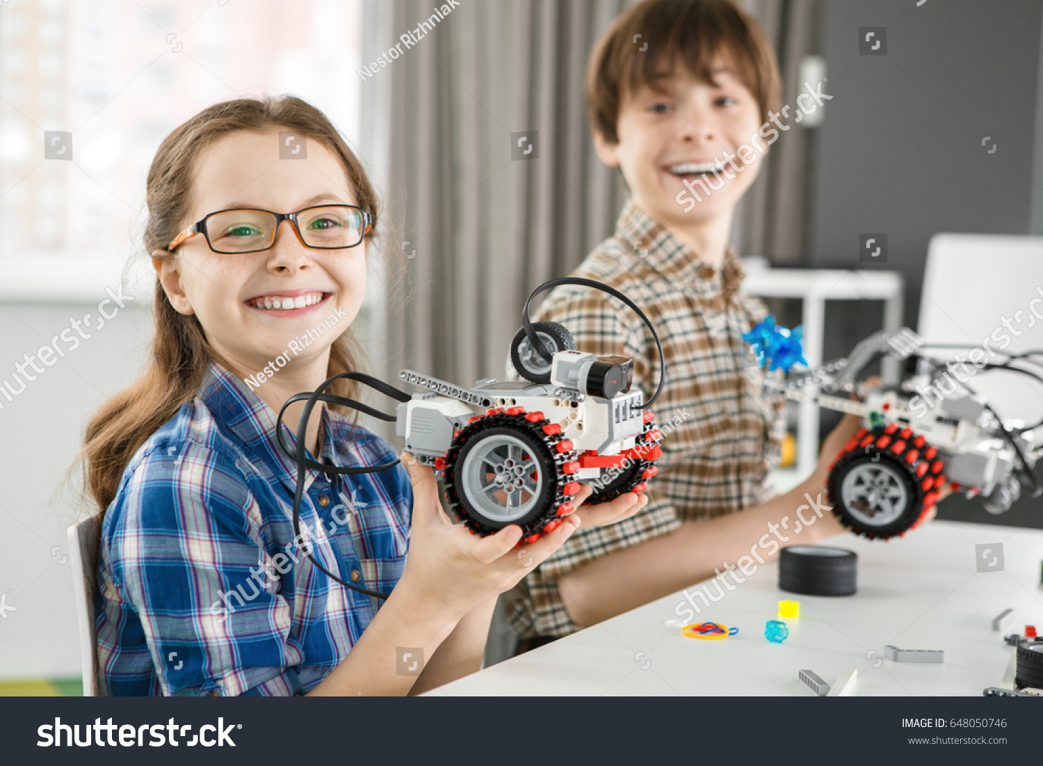 9 905 Robot Family Images Stock Photos Vectors Shutterstock 9 905 Robot Family Images Stock Photos Vectors Shutterstock