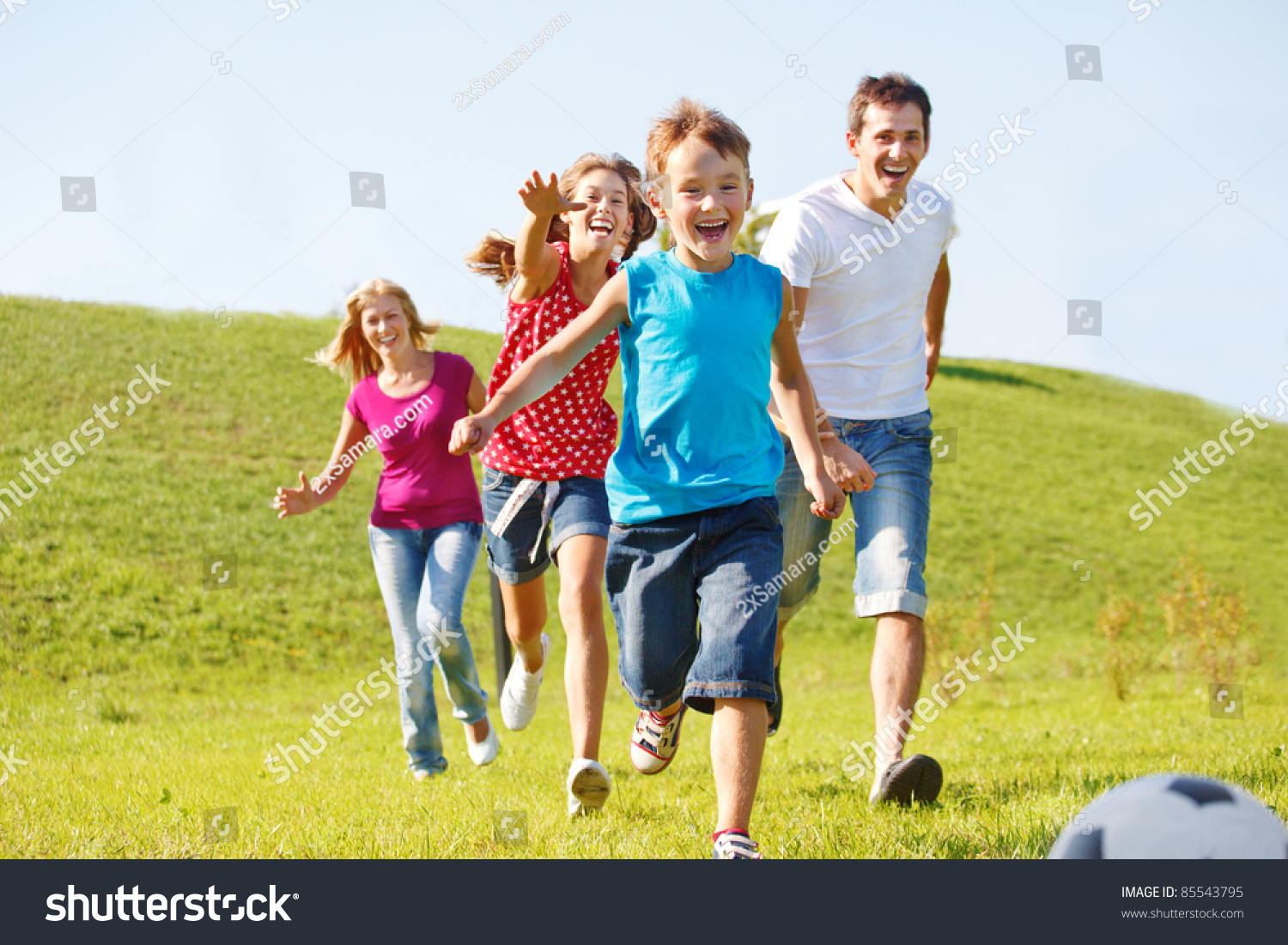 Excited Happy Family Running Stock Photo 85543795 : Shutterstock