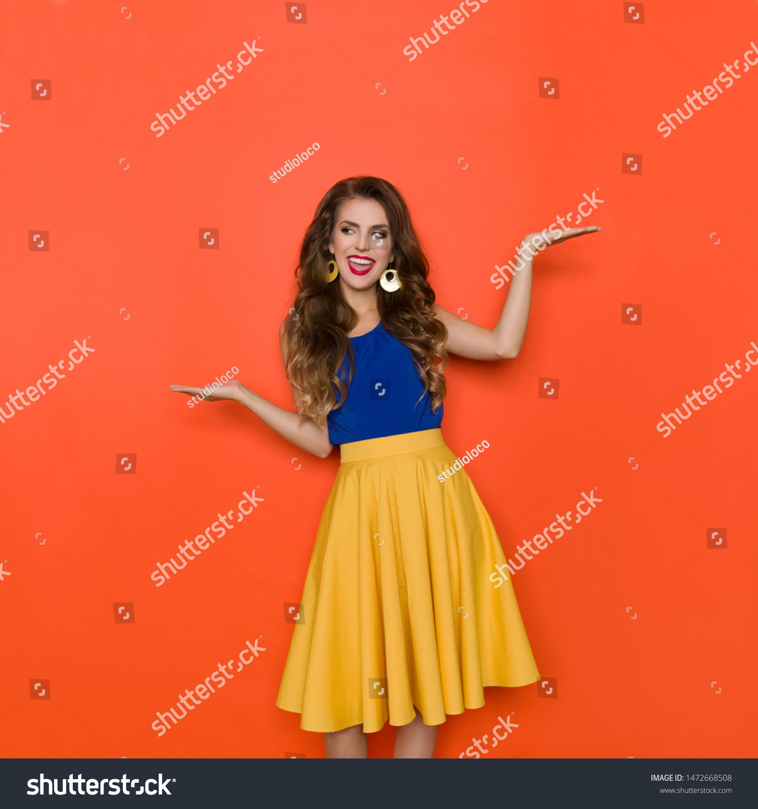 mustard skirt blue top