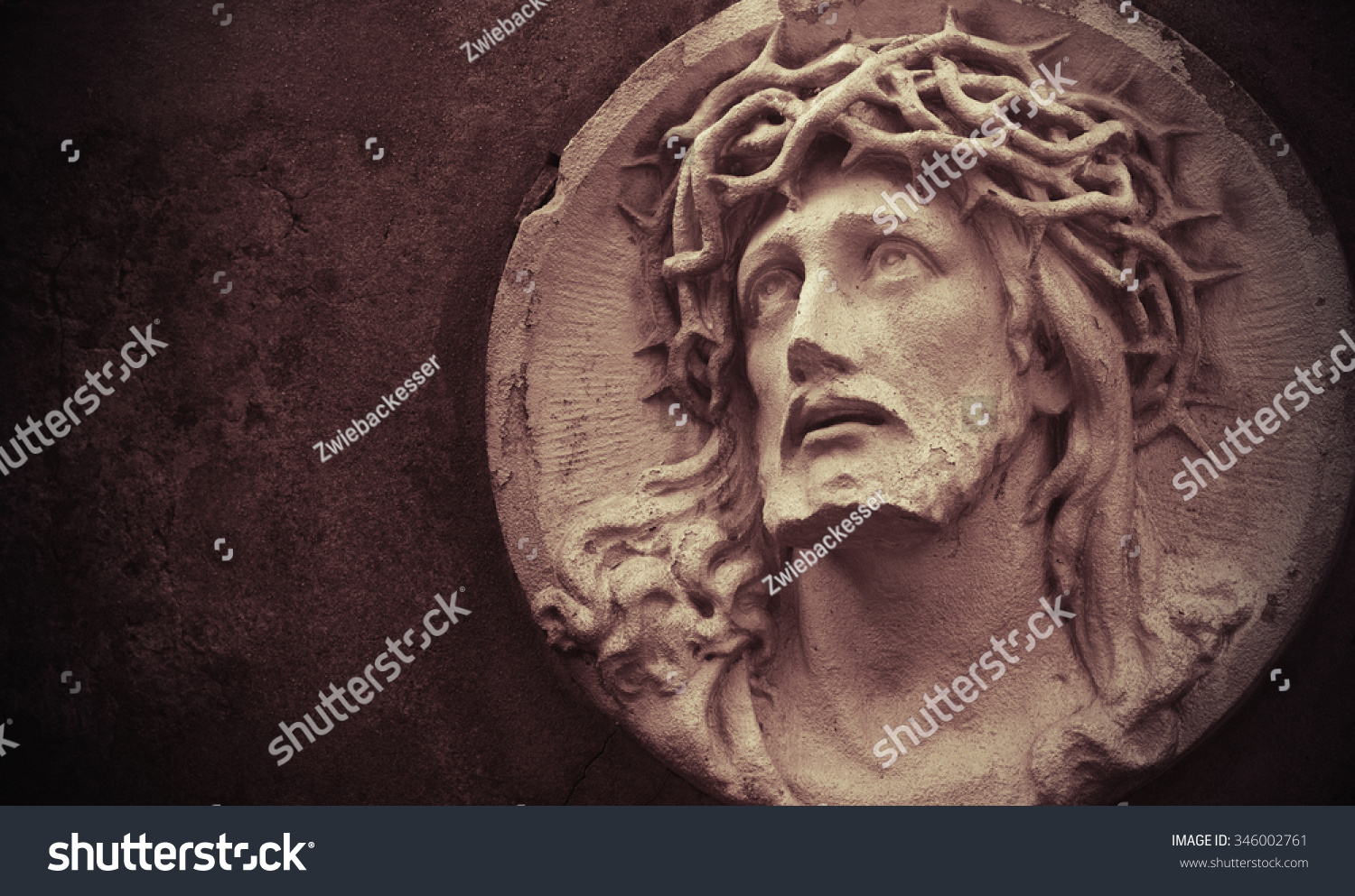 Face Of Jesus Christ Crown Of Thorns Statue Stock Photo 346002761