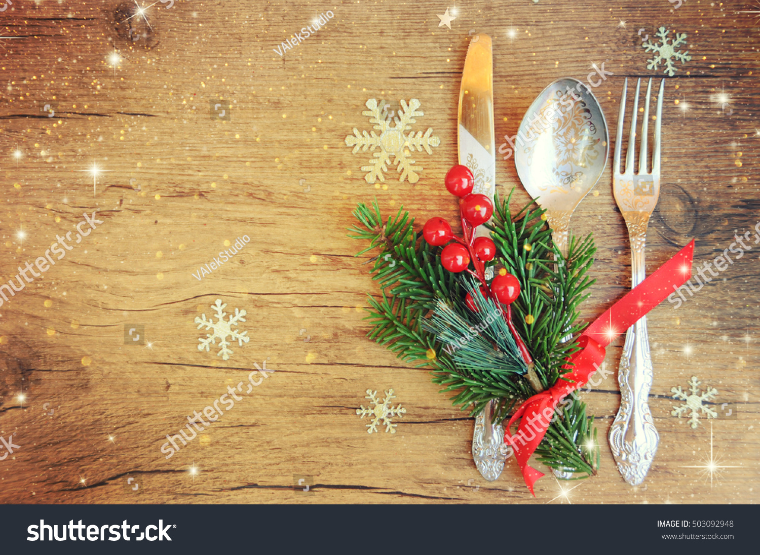 Family Holiday, Christmas Table Place Setting. Stock Photo 503092948 ...